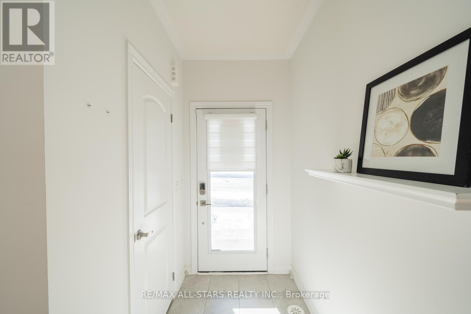 Property at 12 BUSATO DRIVE image 4