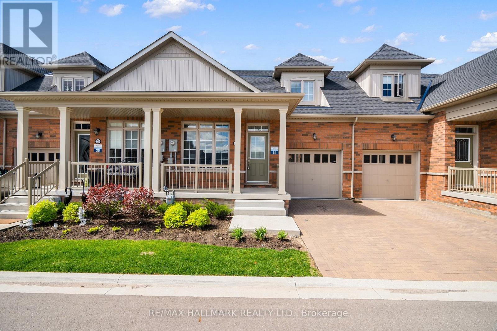 28 BLUESTONE CRESCENT, Brampton, Ontario