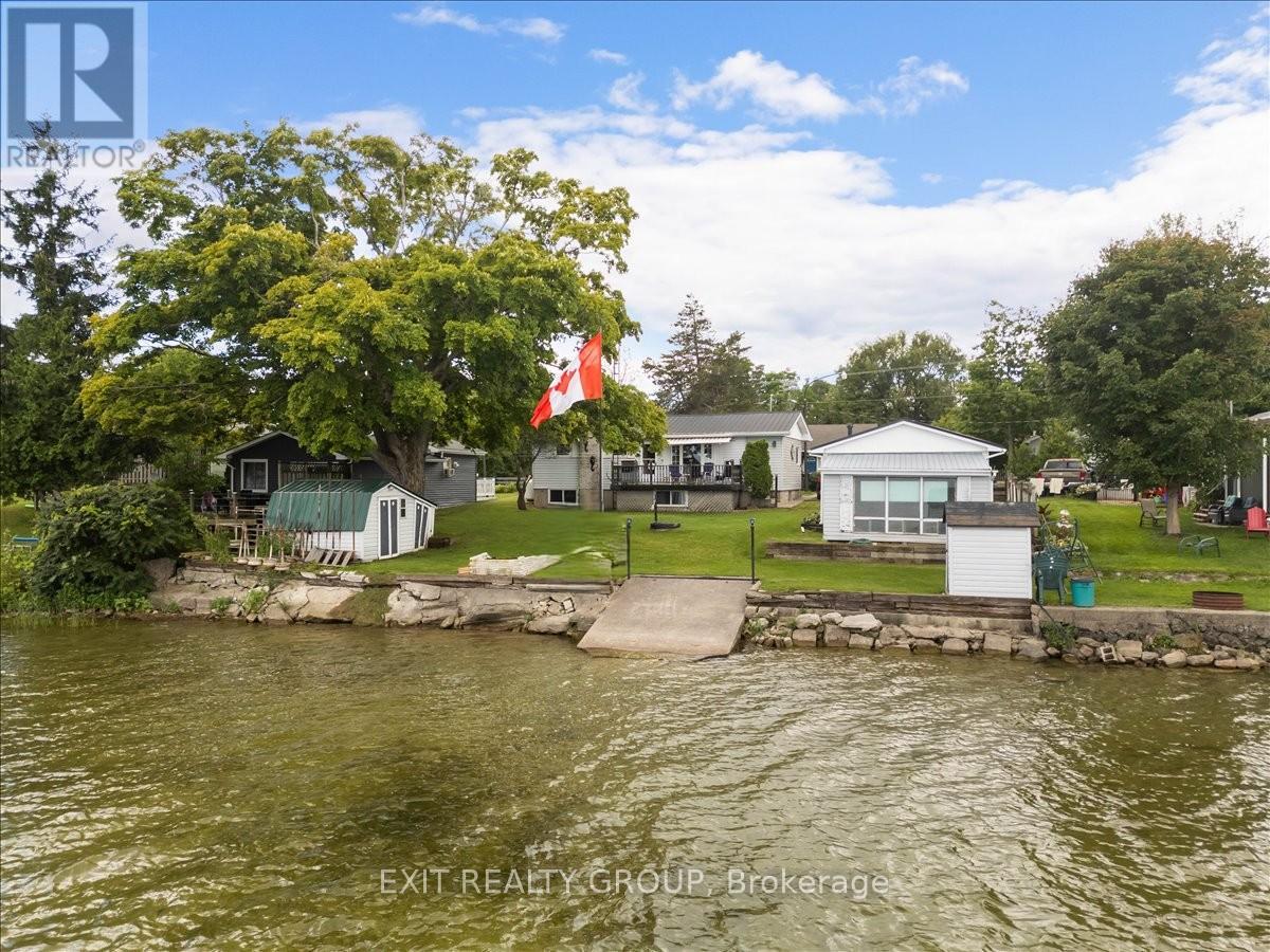 82 Outlet Road, Prince Edward County, Ontario  K0K 1P0 - Photo 1 - X11957032