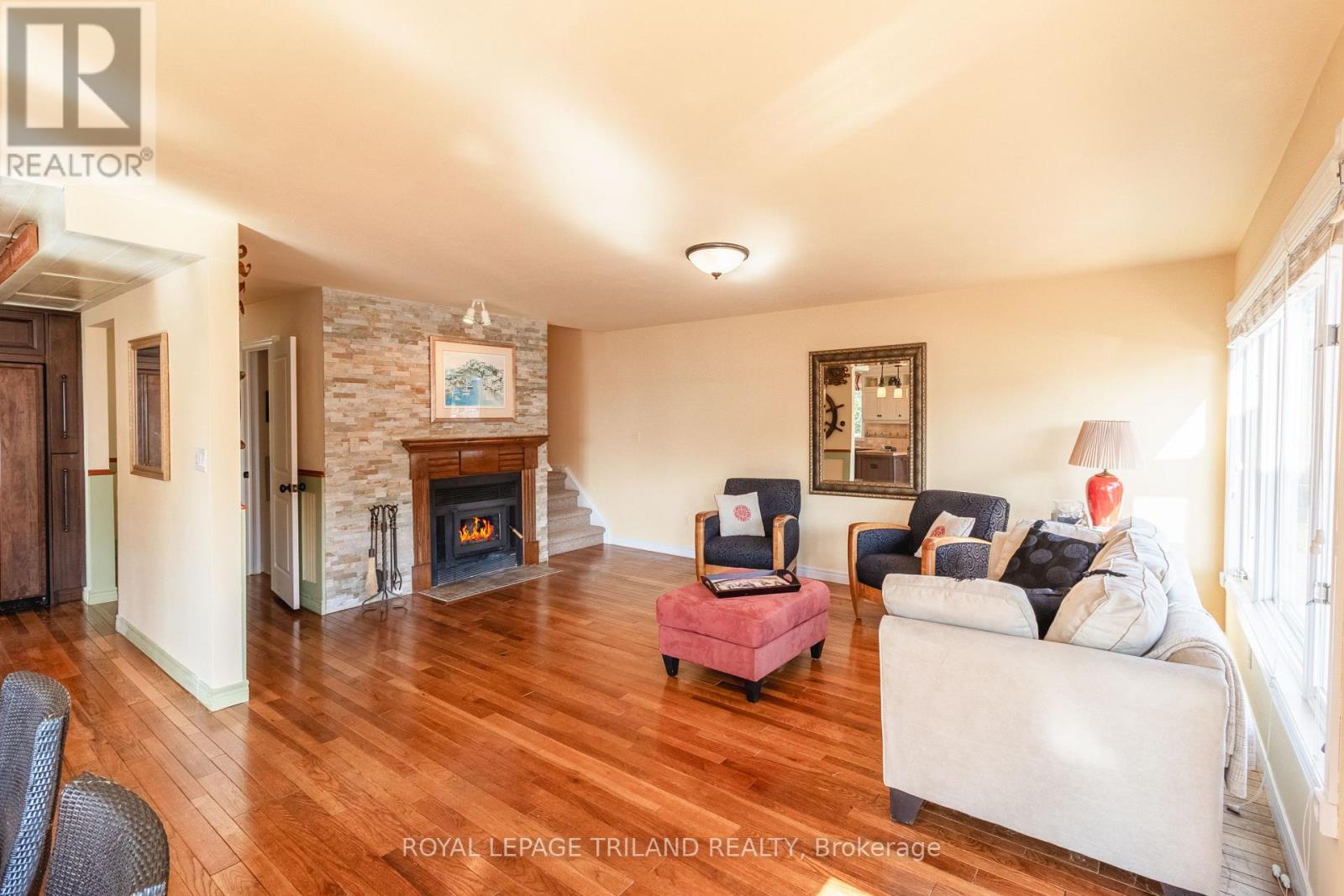 19 Shady Lane, Lambton Shores, Ontario  N0M 1T0 - Photo 12 - X11955697