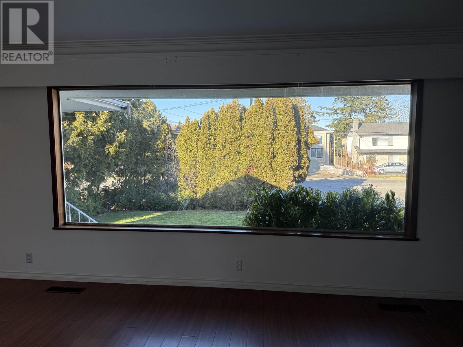 Listing Picture 6 of 9 : 11220 KING ROAD, Richmond / 烈治文 - 魯藝地產 Yvonne Lu Group - MLS Medallion Club Member