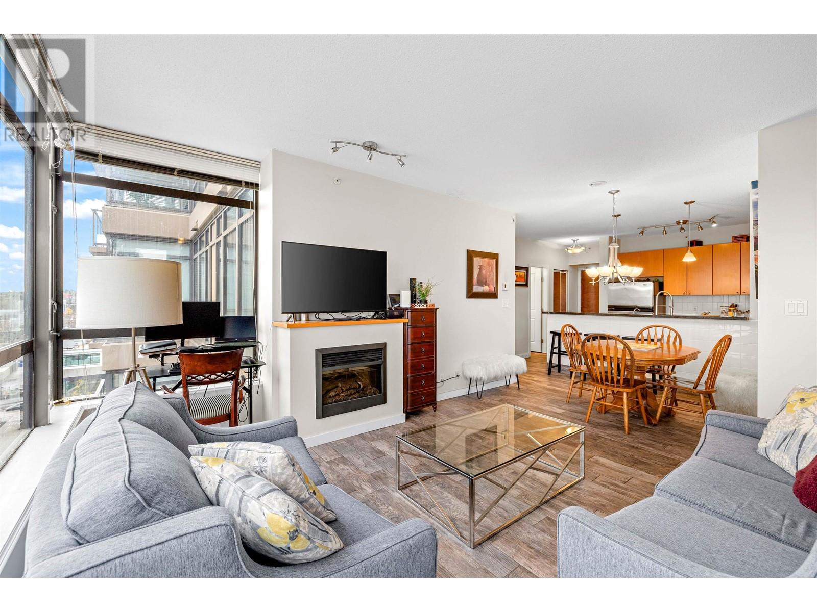 Listing Picture 10 of 34 : 706 4132 HALIFAX STREET, Burnaby / 本拿比 - 魯藝地產 Yvonne Lu Group - MLS Medallion Club Member