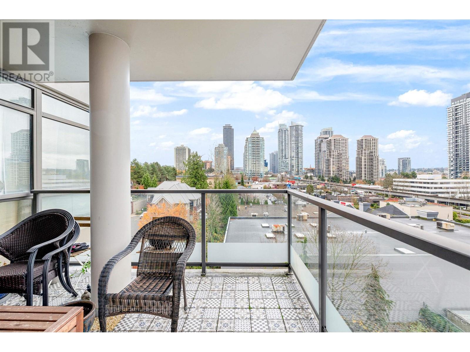 Listing Picture 27 of 34 : 706 4132 HALIFAX STREET, Burnaby / 本拿比 - 魯藝地產 Yvonne Lu Group - MLS Medallion Club Member