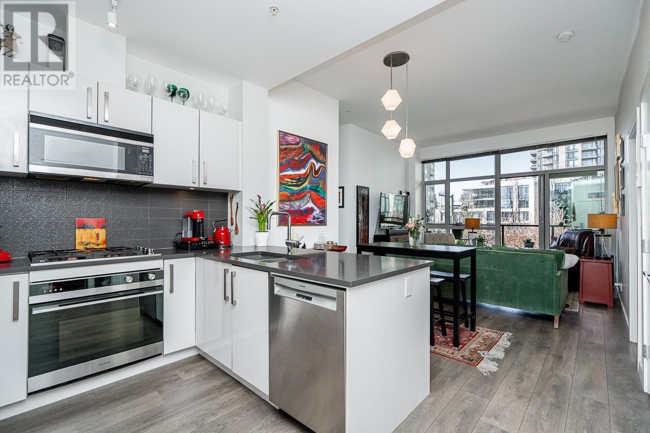 209 105 W 2nd Street, North Vancouver, British Columbia  V7M 0E3 - Photo 1 - R2964339