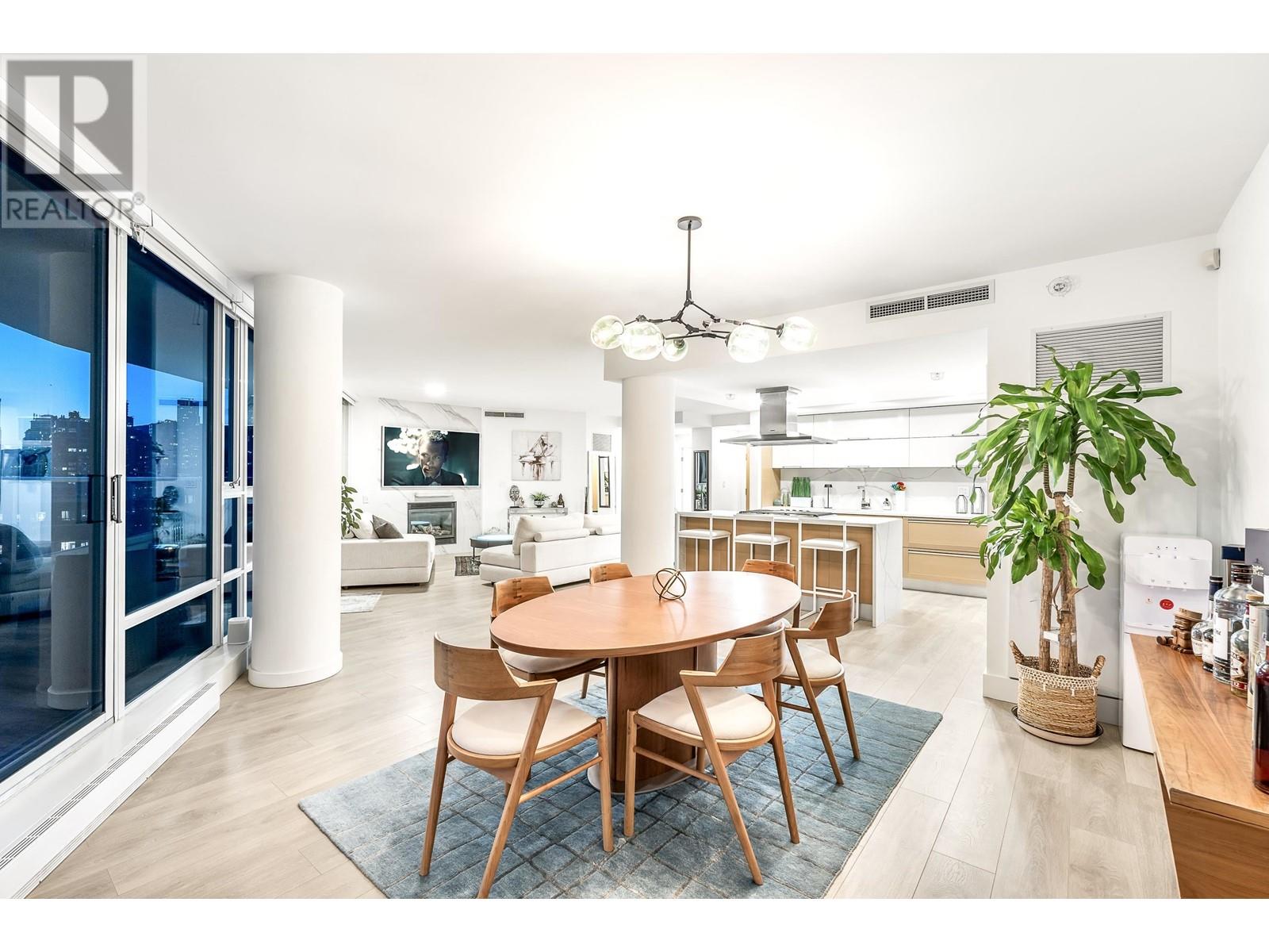 Listing Picture 10 of 40 : 2603 8 SMITHE MEWS, Vancouver / 溫哥華 - 魯藝地產 Yvonne Lu Group - MLS Medallion Club Member