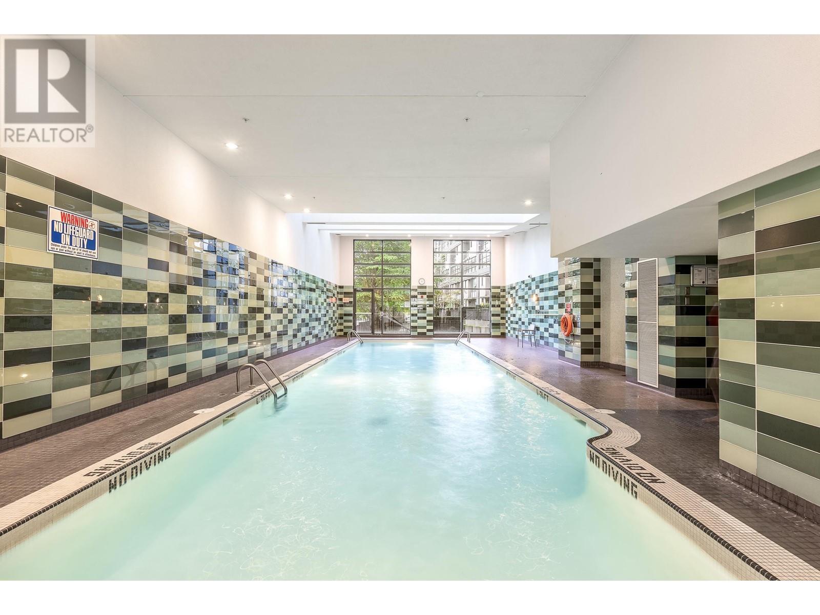 Listing Picture 35 of 40 : 2603 8 SMITHE MEWS, Vancouver / 溫哥華 - 魯藝地產 Yvonne Lu Group - MLS Medallion Club Member