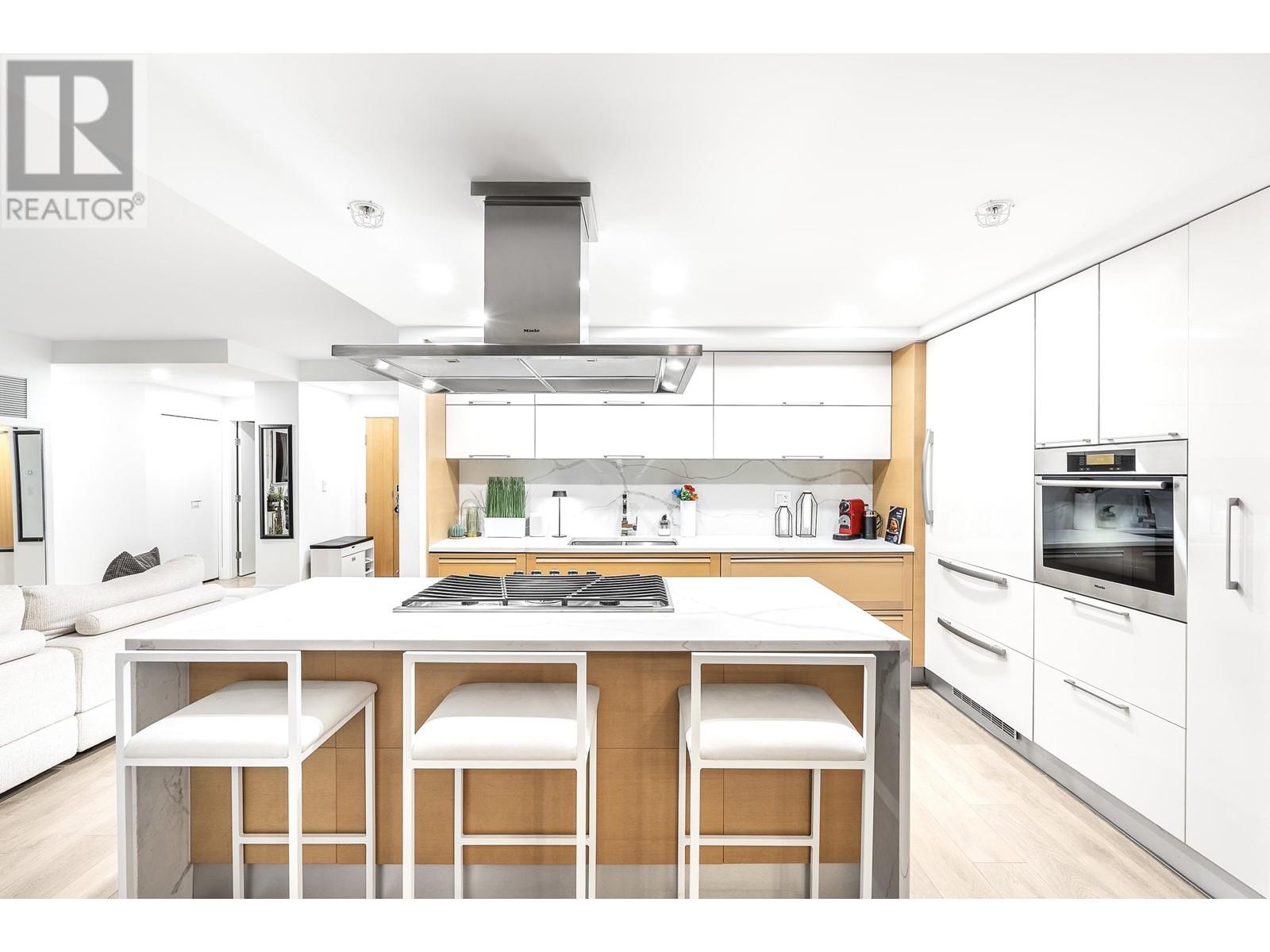 Listing Picture 8 of 40 : 2603 8 SMITHE MEWS, Vancouver / 溫哥華 - 魯藝地產 Yvonne Lu Group - MLS Medallion Club Member