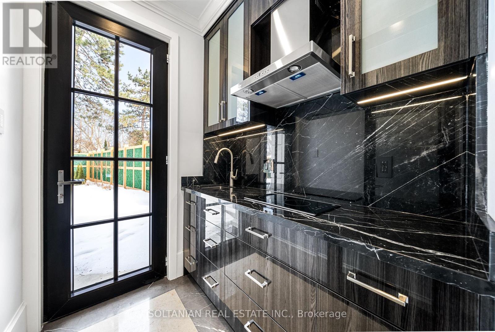 28 Bayview Ridge, Toronto (Bridle Path-Sunnybrook-York Mills), Ontario  M2L 1E5 - Photo 24 - C11960591