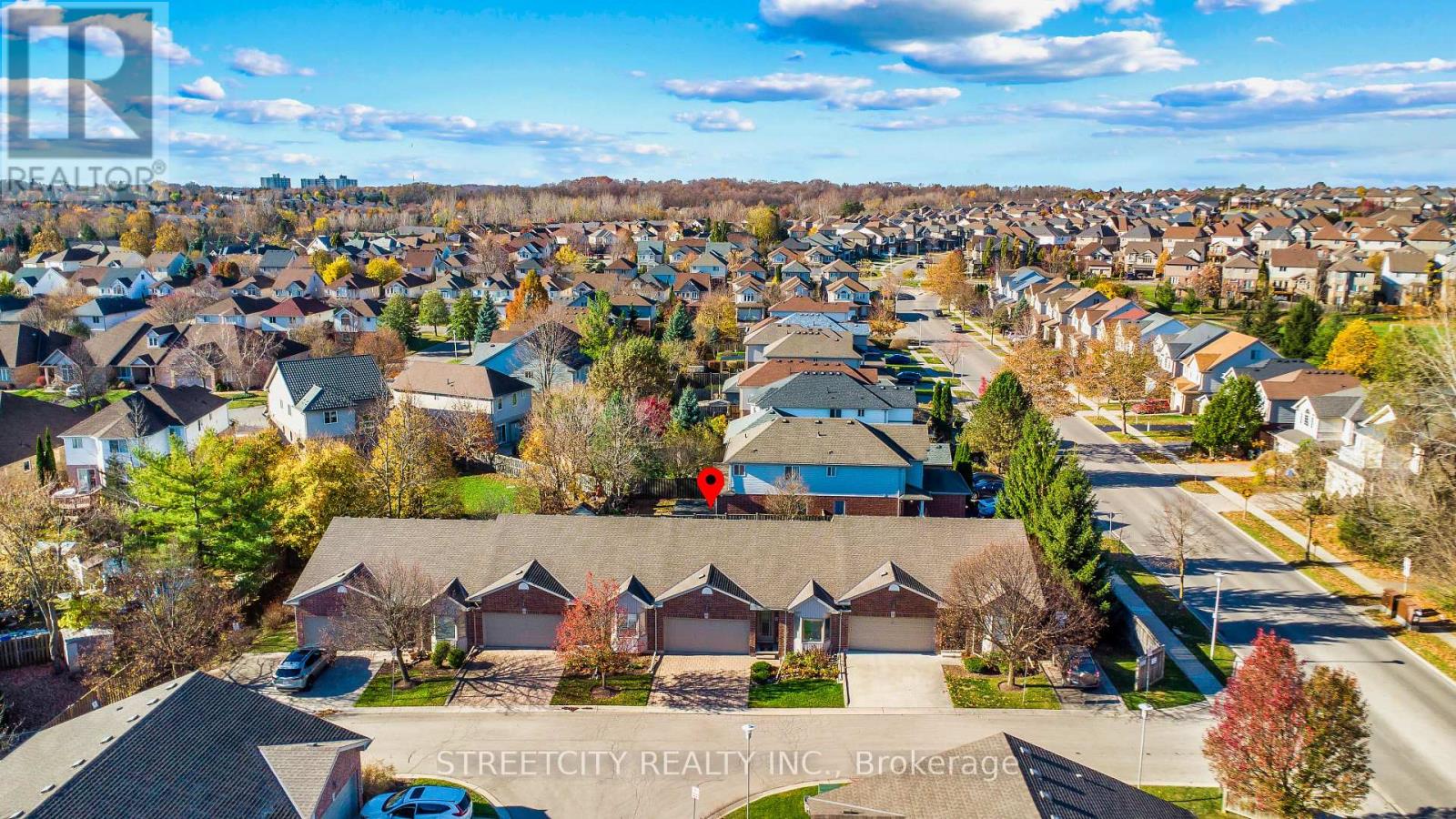 Property at 15 - 95 CAPULET LANE image 3