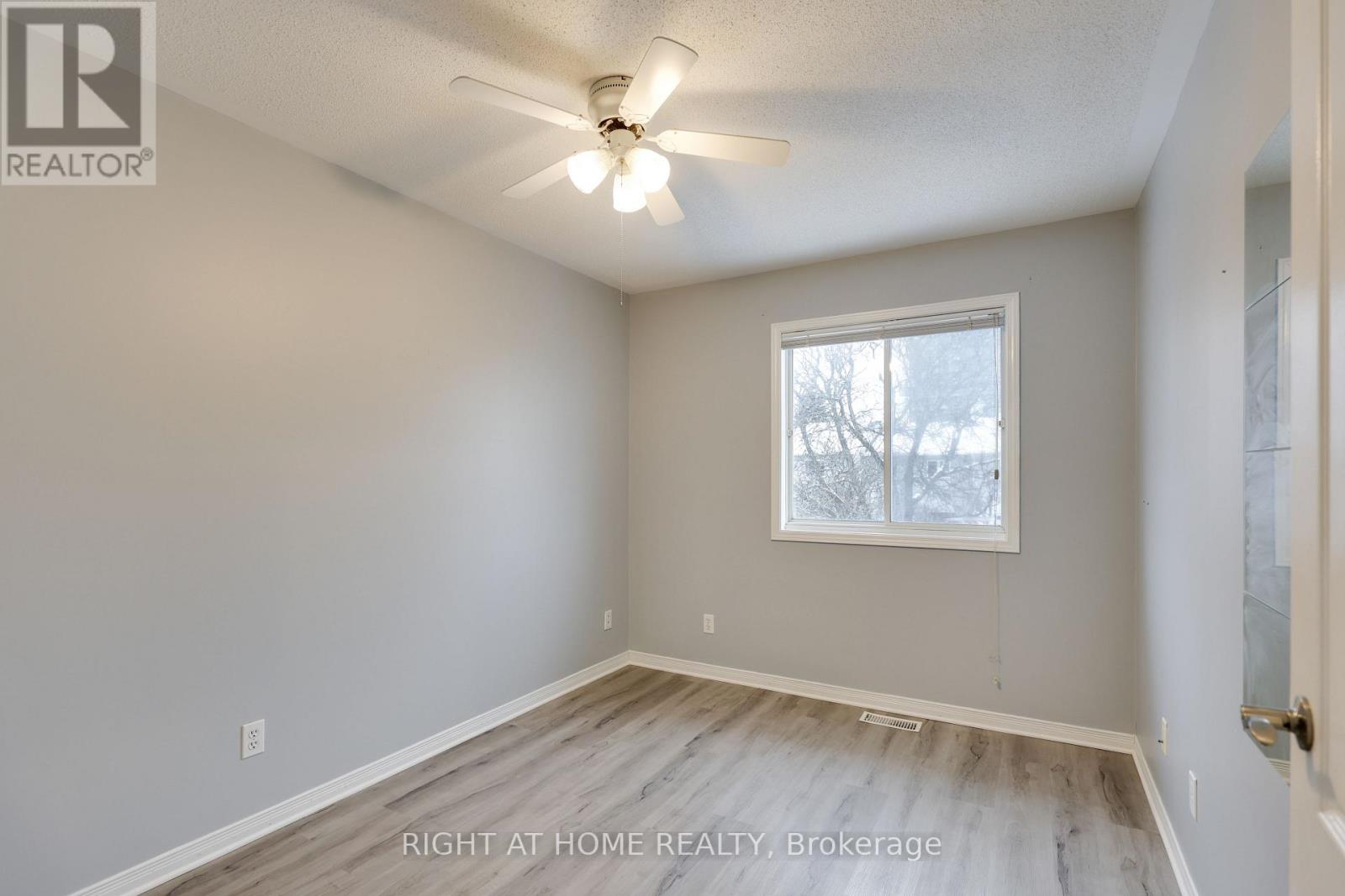 128 Thornbury Crescent, Ottawa, Ontario  K2G 6C2 - Photo 32 - X11960785