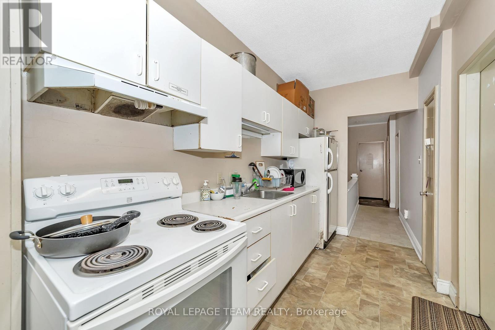 21 Raymond Street, Ottawa, Ontario  K1R 7A1 - Photo 10 - X11905986