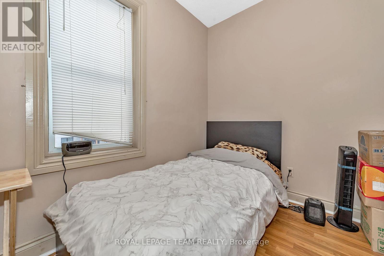 21 Raymond Street, Ottawa, Ontario  K1R 7A1 - Photo 12 - X11905986