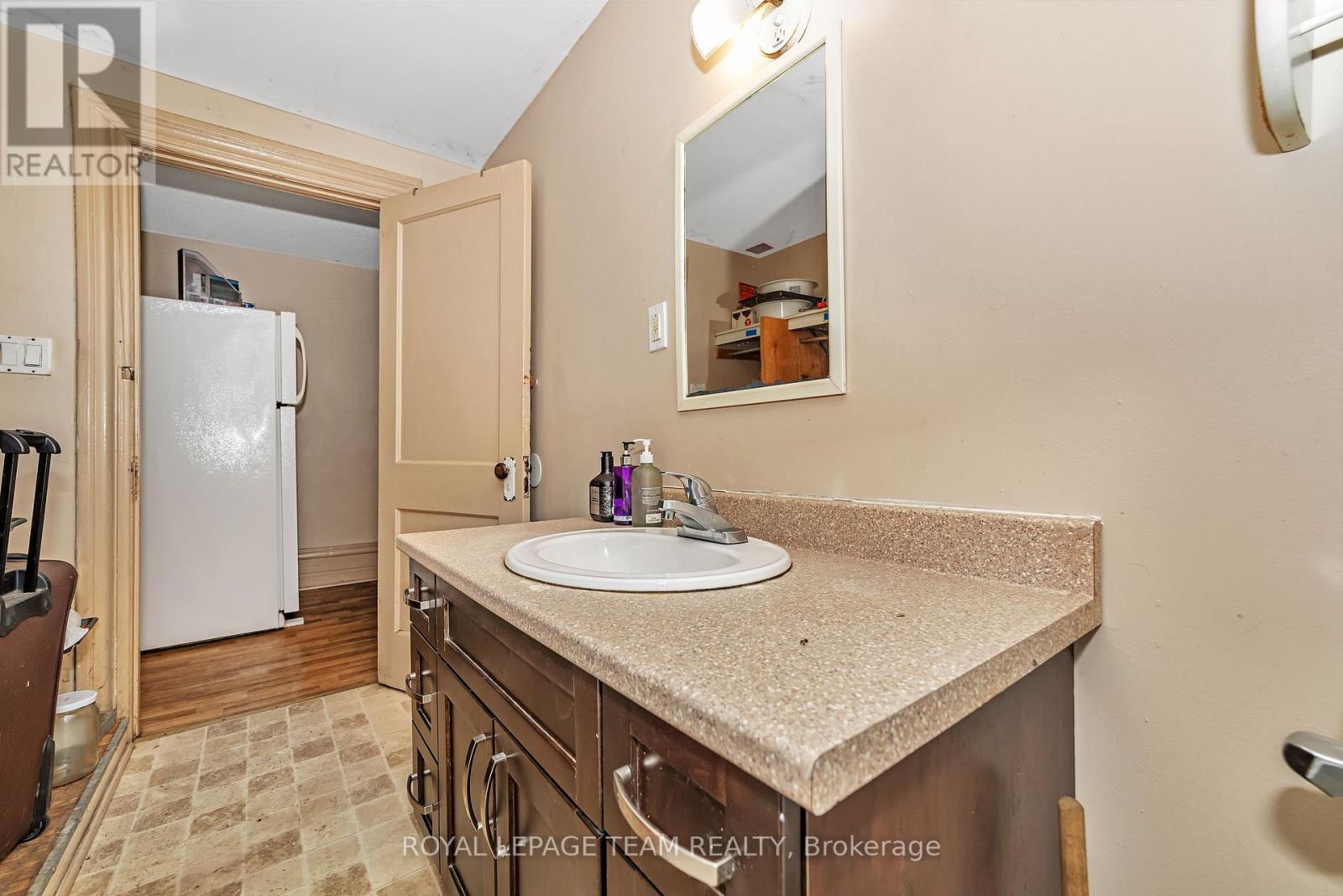 21 Raymond Street, Ottawa, Ontario  K1R 7A1 - Photo 26 - X11905986