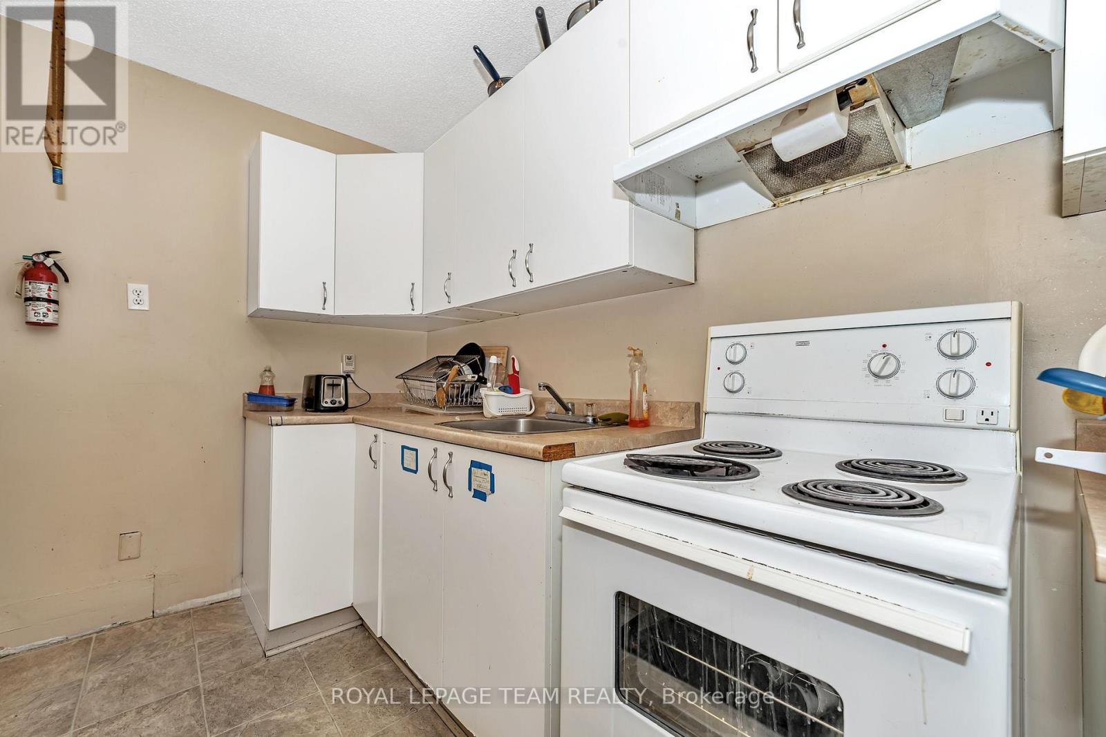 21 Raymond Street, Ottawa, Ontario  K1R 7A1 - Photo 27 - X11905986