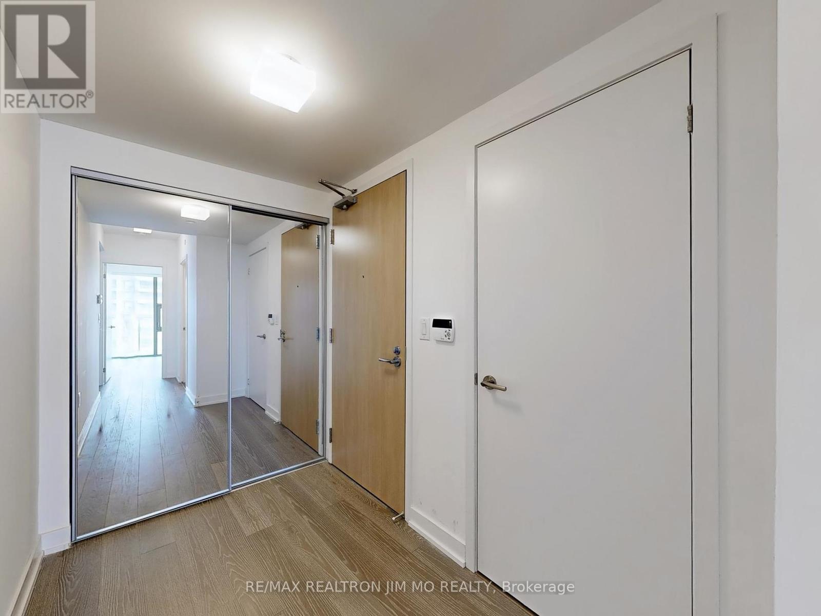 Property at 1208 - 11 WELLESLEY STREET W image 5