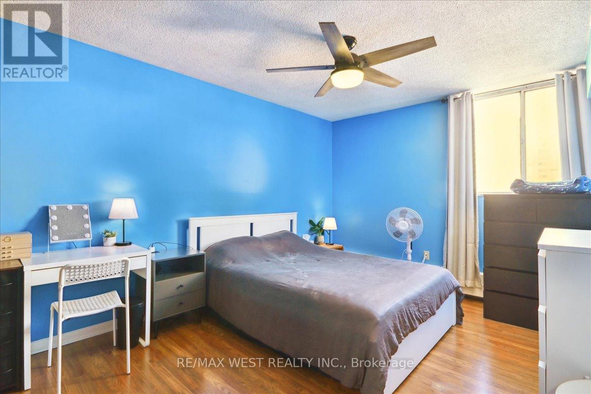 Property at 1105 - 340 DIXON ROAD image 4