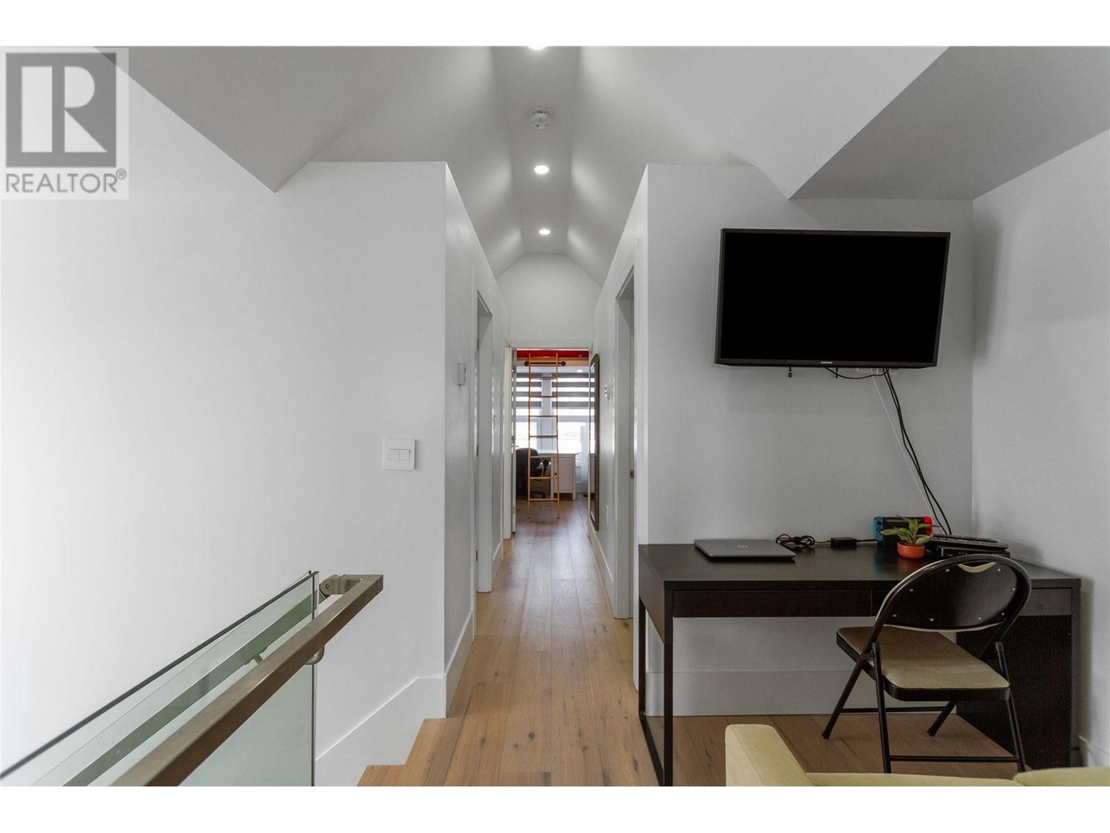 1409 Sixth Avenue, New Westminster, British Columbia  V3M 2C5 - Photo 17 - R2964139