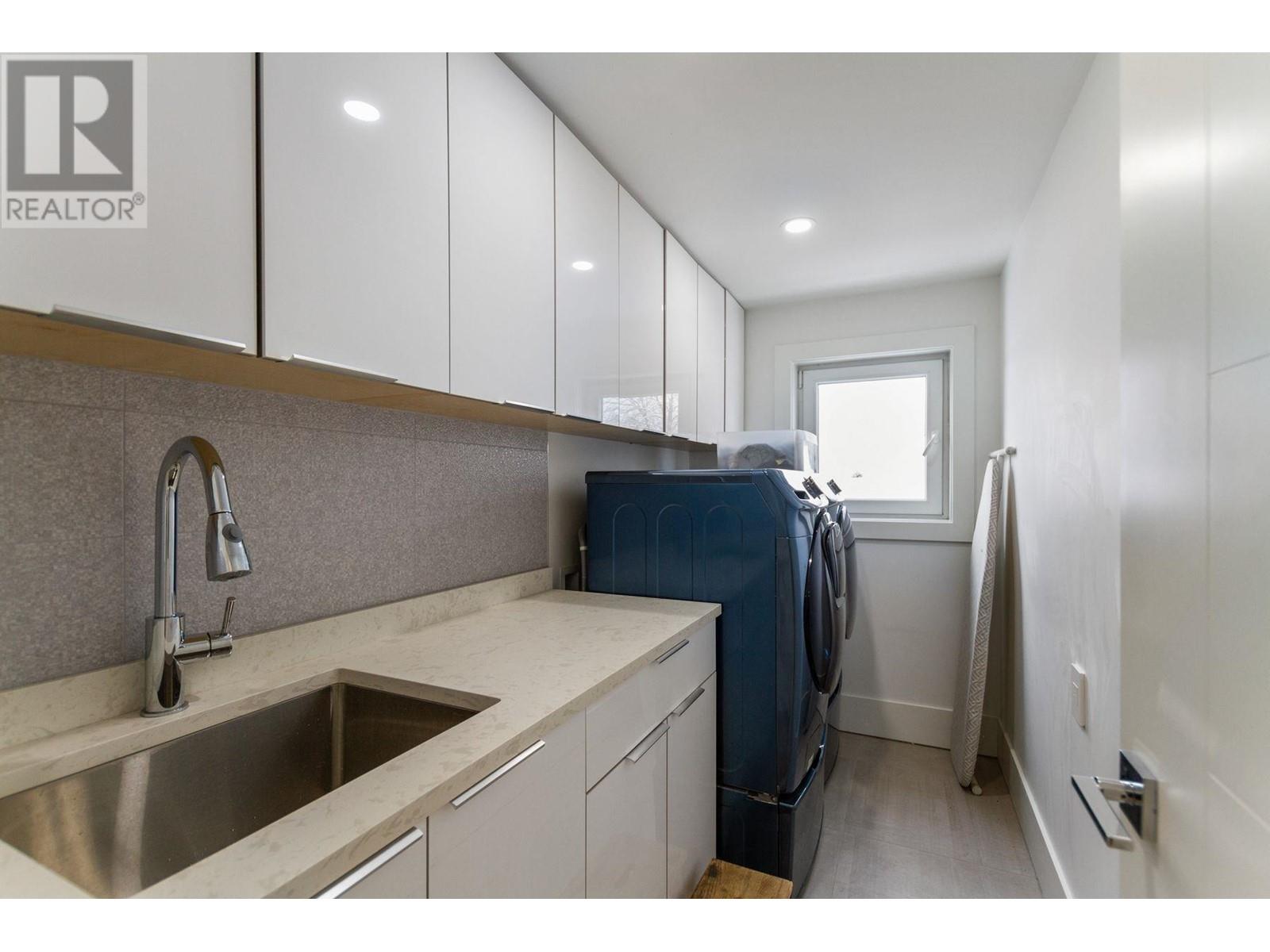 1409 Sixth Avenue, New Westminster, British Columbia  V3M 2C5 - Photo 30 - R2964139