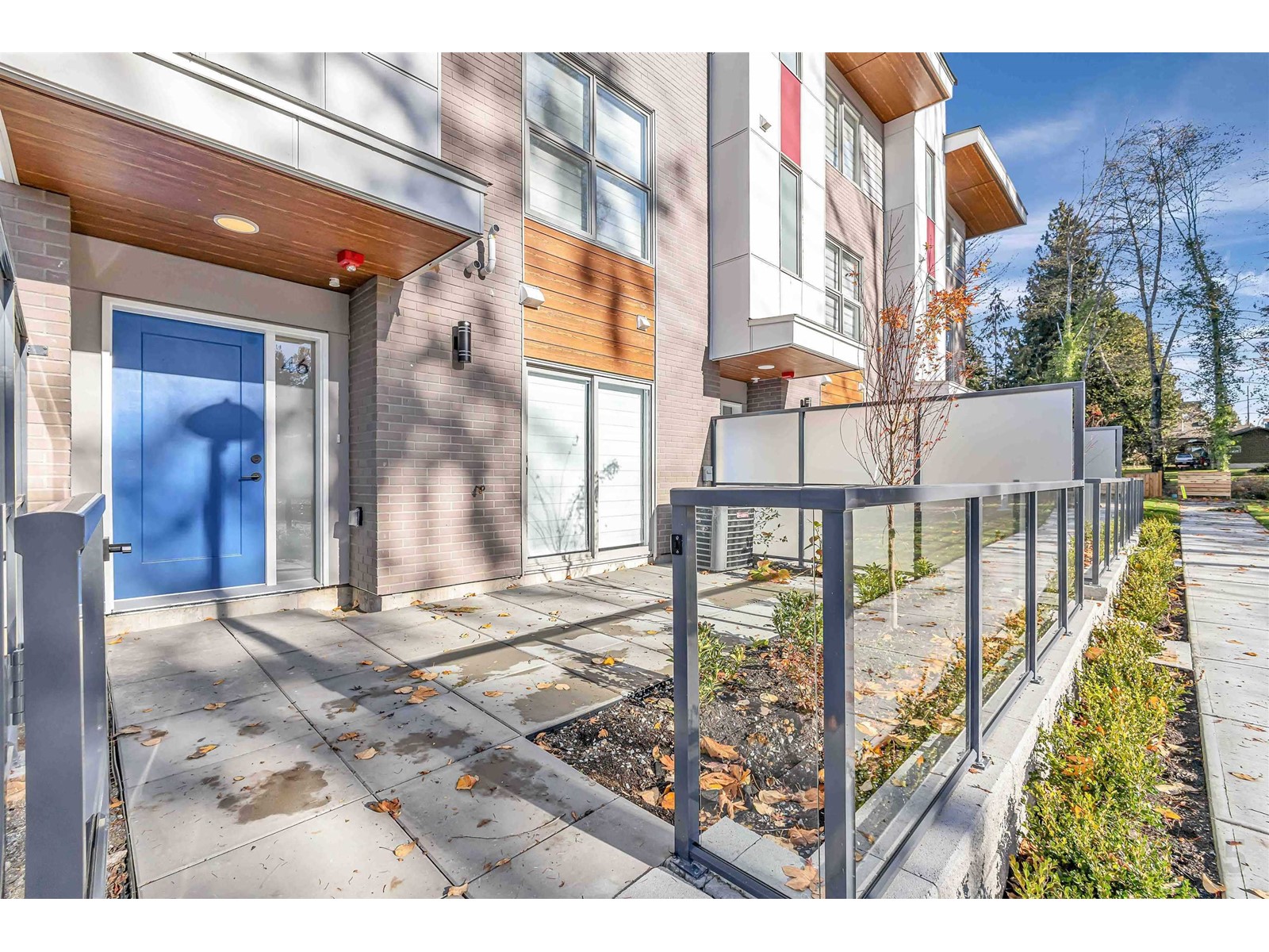 Property at 46 12585 104A AVENUE image 4