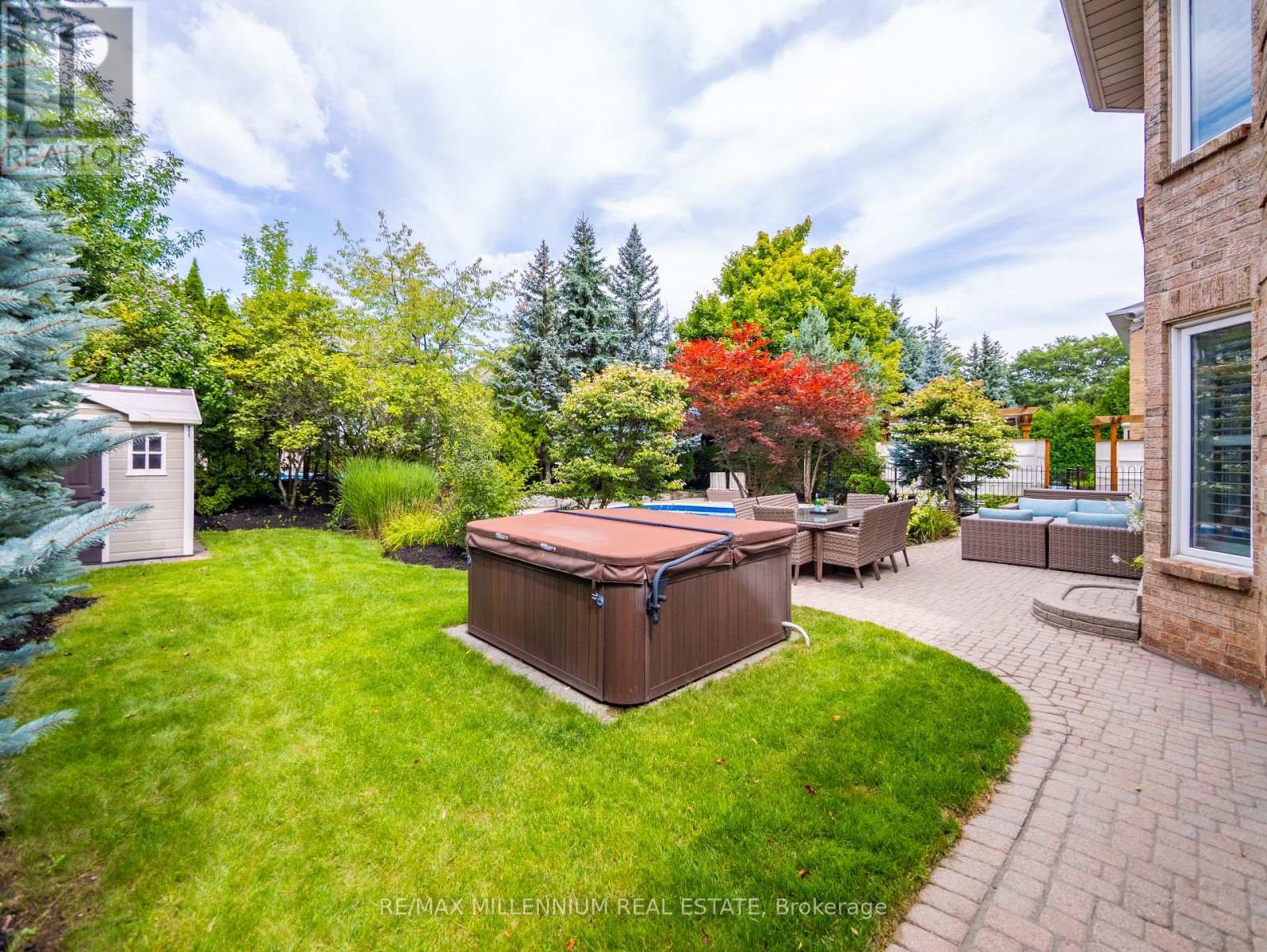 1050 Masters Green, Oakville, Ontario  L6M 2P1 - Photo 35 - W11960868