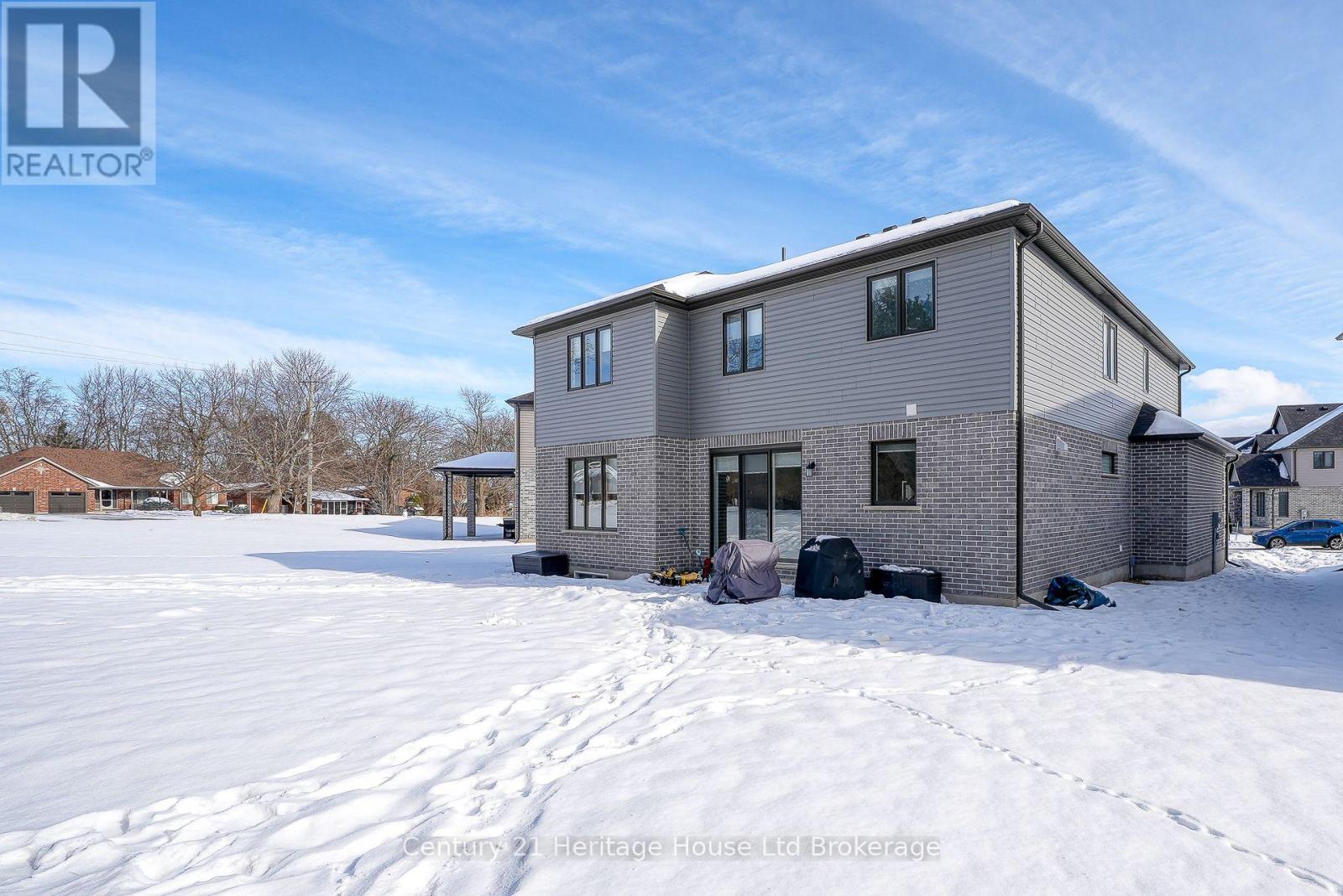 117 Birdie Court, Woodstock, Ontario  N4T 0L2 - Photo 45 - X11960739