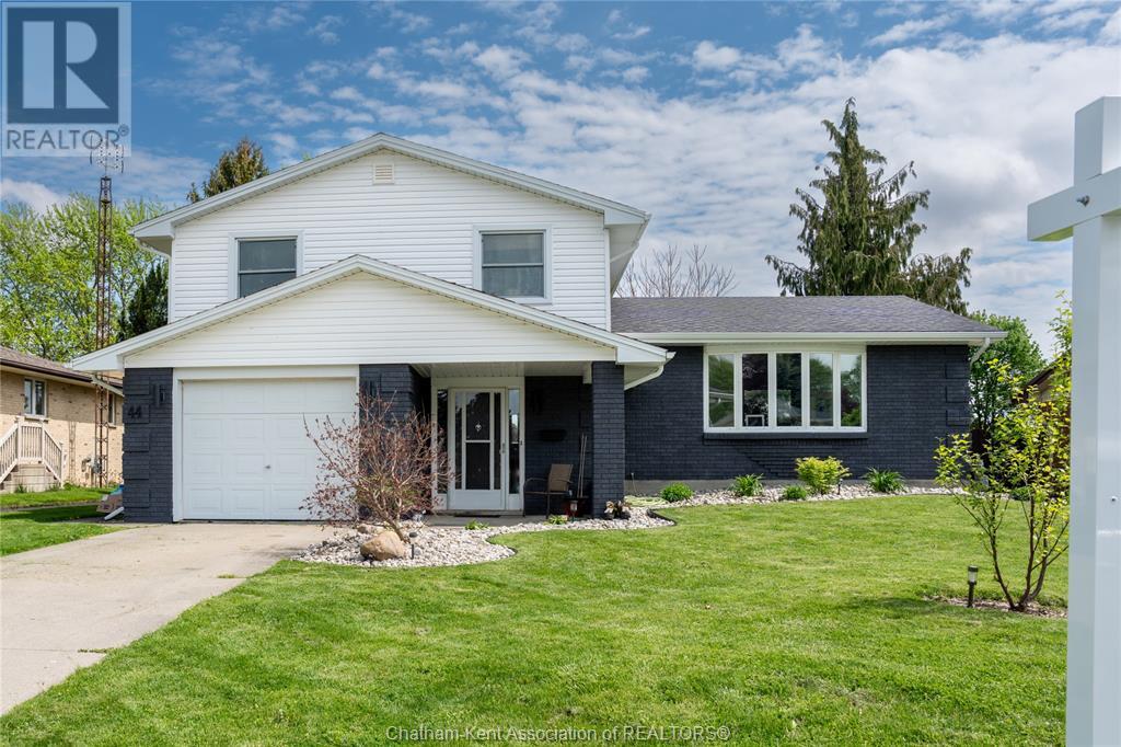 44 Mount Pleasant CRESCENT, Wallaceburg, Ontario