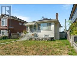 6949 MCKINNON STREET, Vancouver, British Columbia