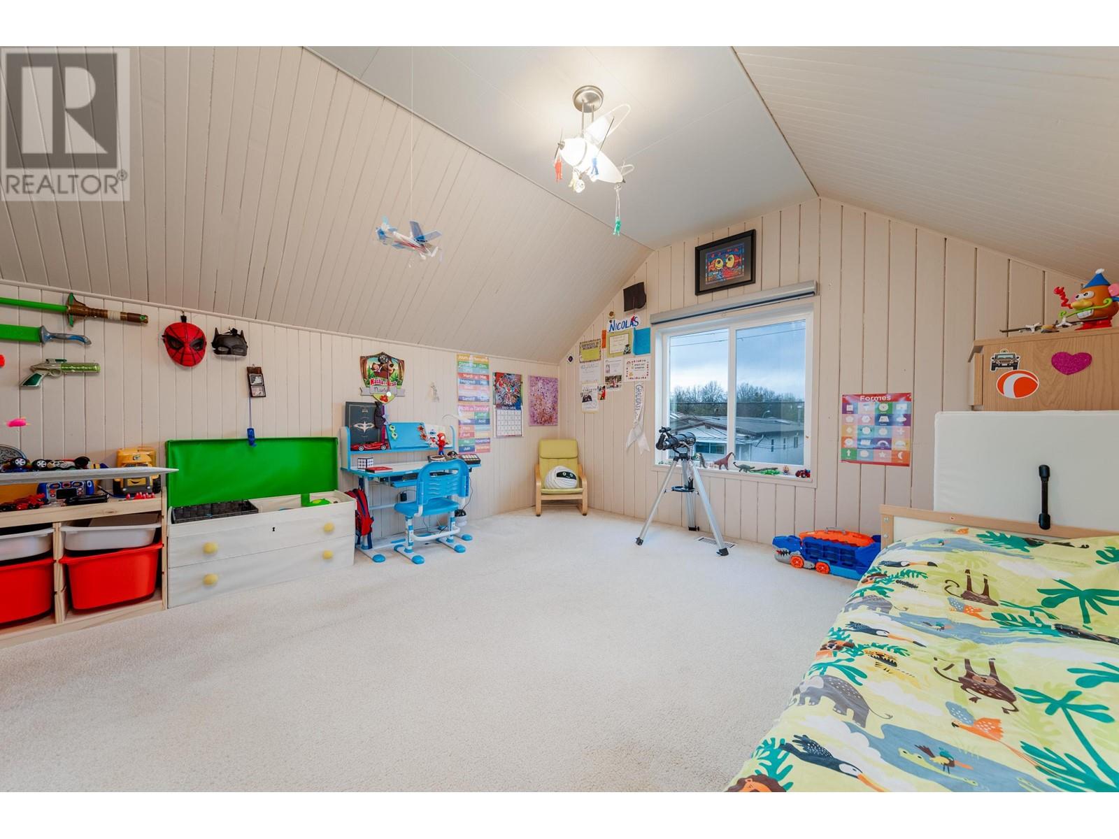 Listing Picture 20 of 39 : 1865 E 53RD AVENUE, Vancouver / 溫哥華 - 魯藝地產 Yvonne Lu Group - MLS Medallion Club Member