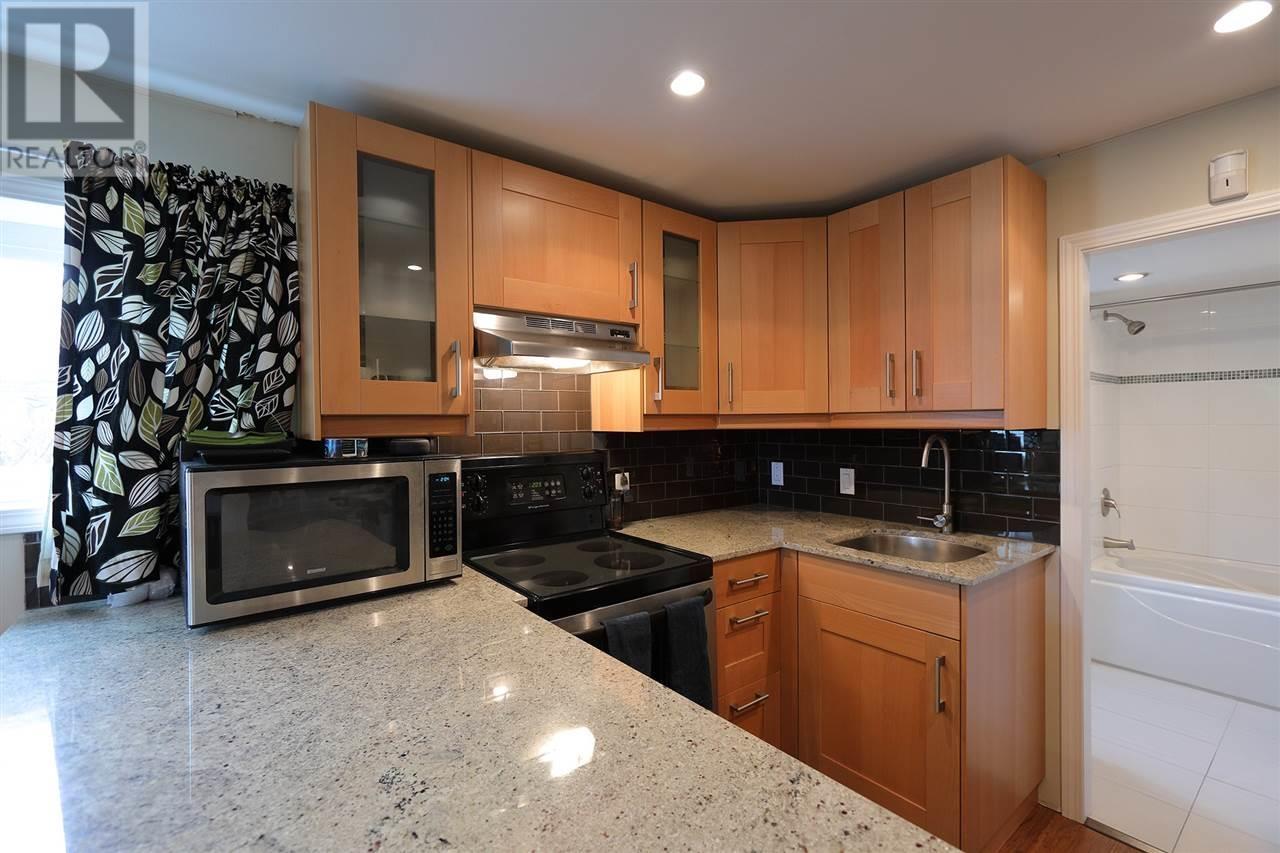 Listing Picture 32 of 39 : 1865 E 53RD AVENUE, Vancouver / 溫哥華 - 魯藝地產 Yvonne Lu Group - MLS Medallion Club Member