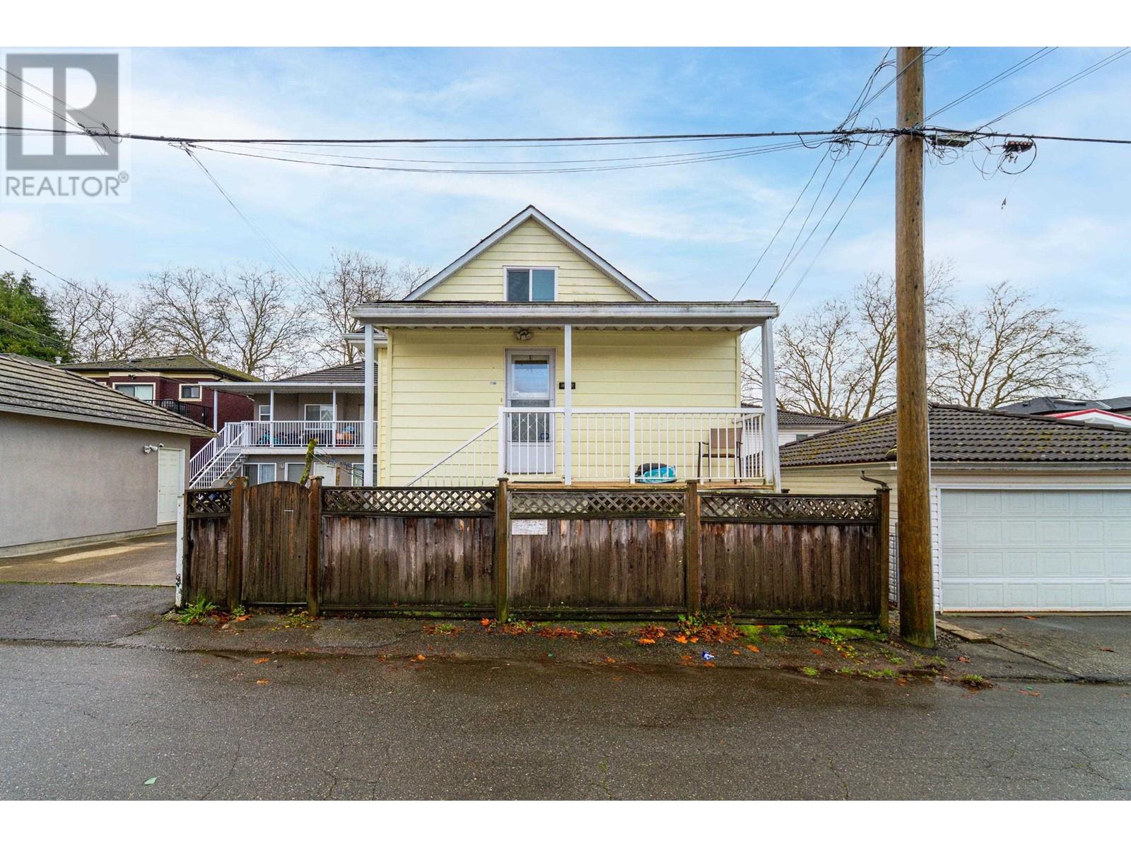 Listing Picture 36 of 39 : 1865 E 53RD AVENUE, Vancouver / 溫哥華 - 魯藝地產 Yvonne Lu Group - MLS Medallion Club Member