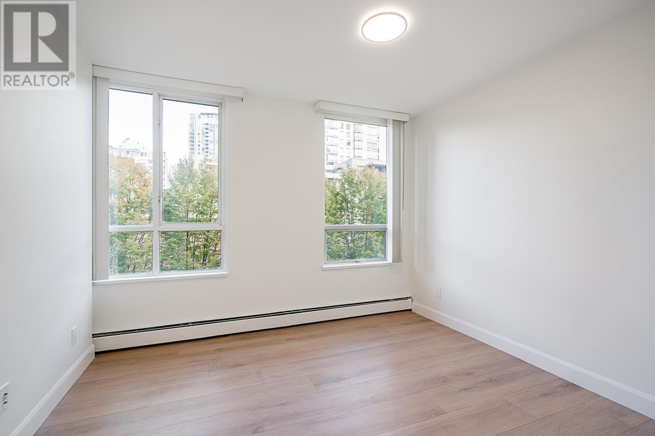 Listing Picture 16 of 35 : 6D 139 DRAKE STREET, Vancouver / 溫哥華 - 魯藝地產 Yvonne Lu Group - MLS Medallion Club Member