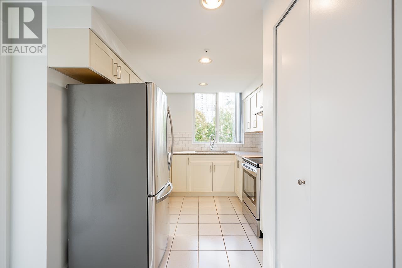 Listing Picture 19 of 35 : 6D 139 DRAKE STREET, Vancouver / 溫哥華 - 魯藝地產 Yvonne Lu Group - MLS Medallion Club Member