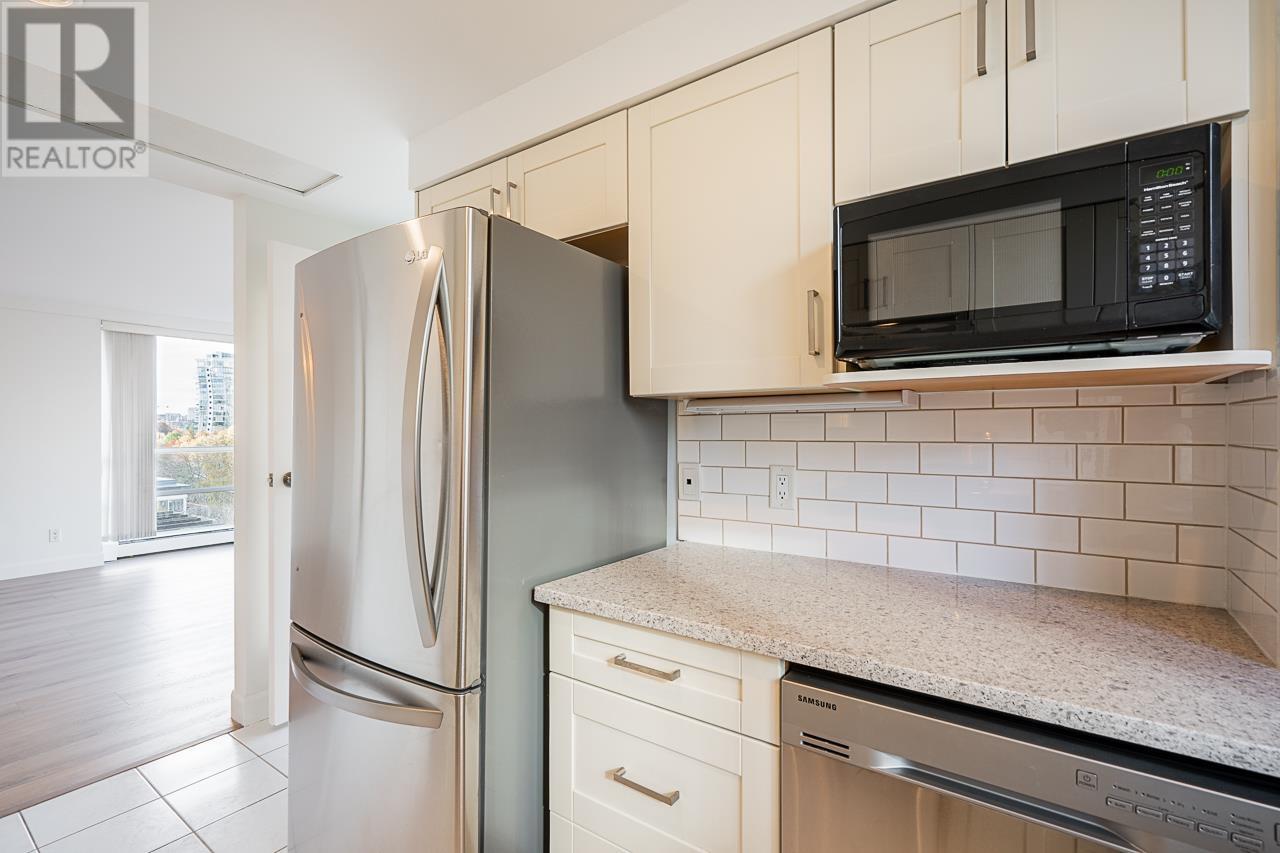 Listing Picture 22 of 35 : 6D 139 DRAKE STREET, Vancouver / 溫哥華 - 魯藝地產 Yvonne Lu Group - MLS Medallion Club Member