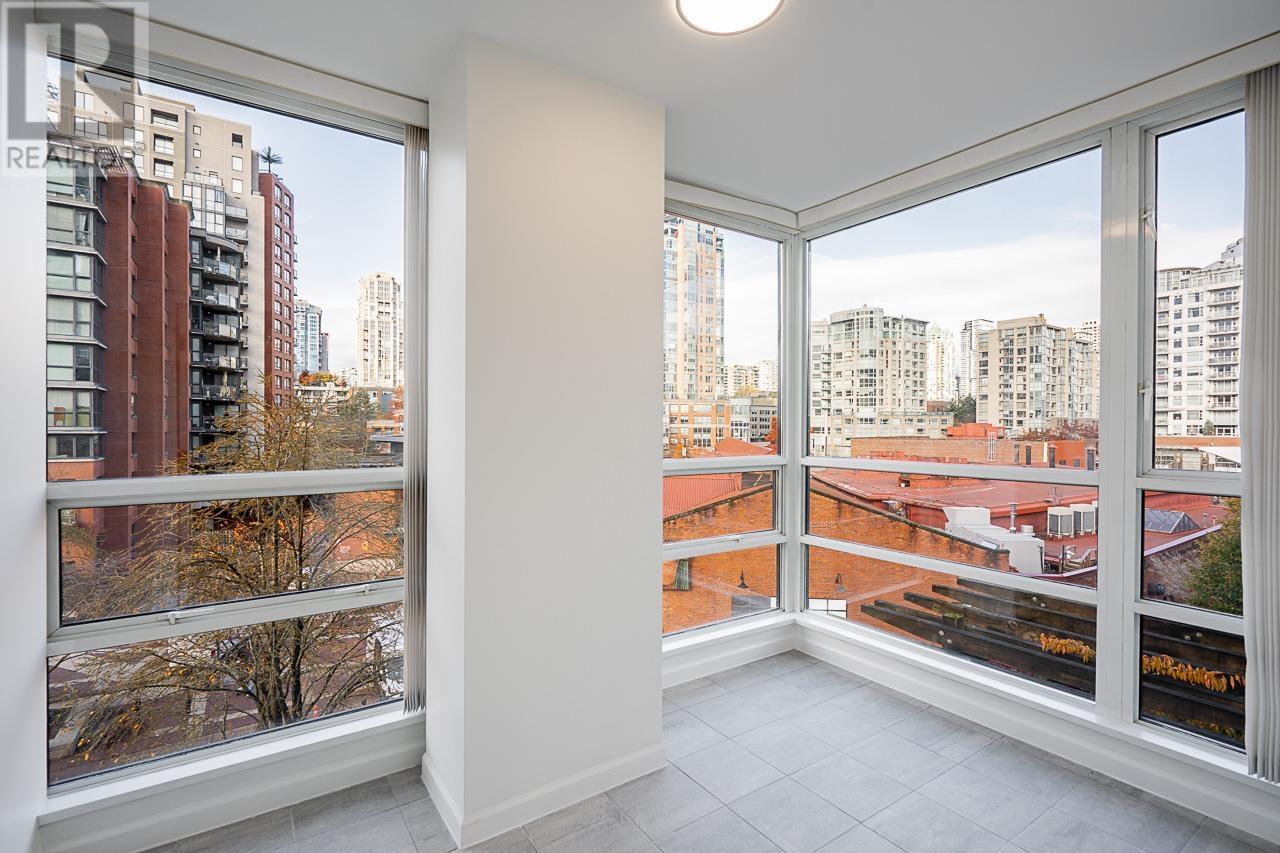 Listing Picture 27 of 35 : 6D 139 DRAKE STREET, Vancouver / 溫哥華 - 魯藝地產 Yvonne Lu Group - MLS Medallion Club Member