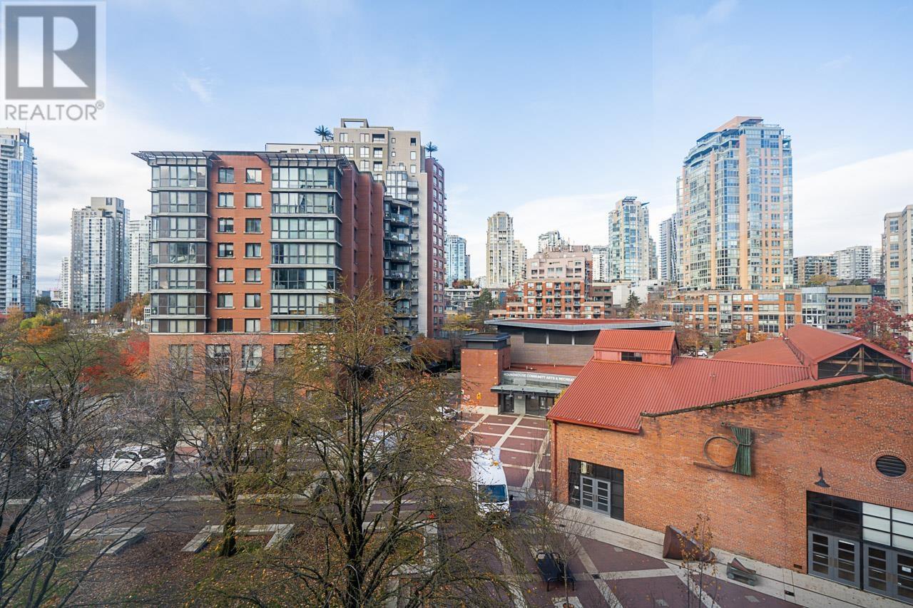 Listing Picture 29 of 35 : 6D 139 DRAKE STREET, Vancouver / 溫哥華 - 魯藝地產 Yvonne Lu Group - MLS Medallion Club Member