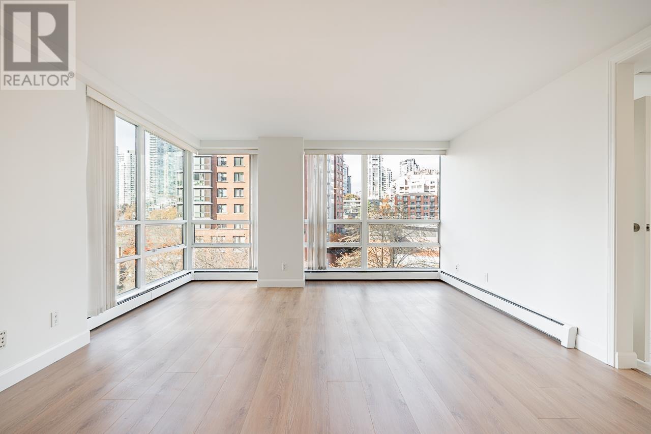 Listing Picture 5 of 35 : 6D 139 DRAKE STREET, Vancouver / 溫哥華 - 魯藝地產 Yvonne Lu Group - MLS Medallion Club Member