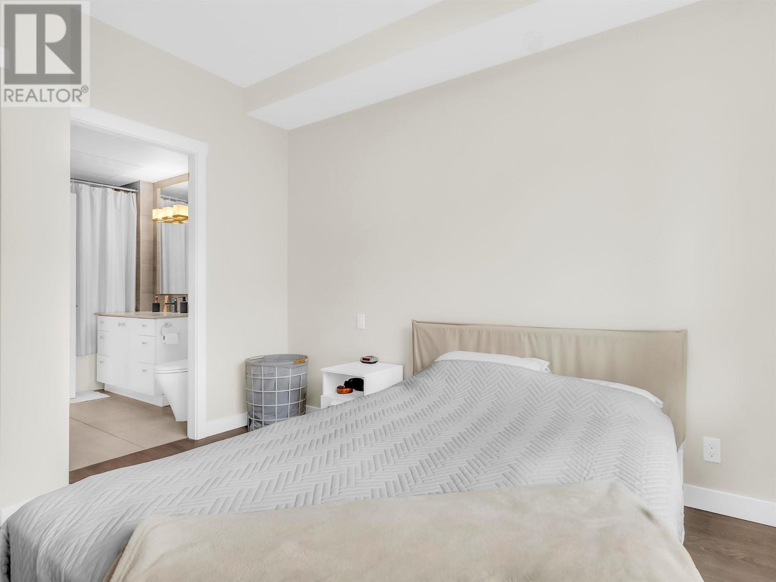 Listing Picture 14 of 28 : 206 23233 GILLEY ROAD, Richmond / 烈治文 - 魯藝地產 Yvonne Lu Group - MLS Medallion Club Member