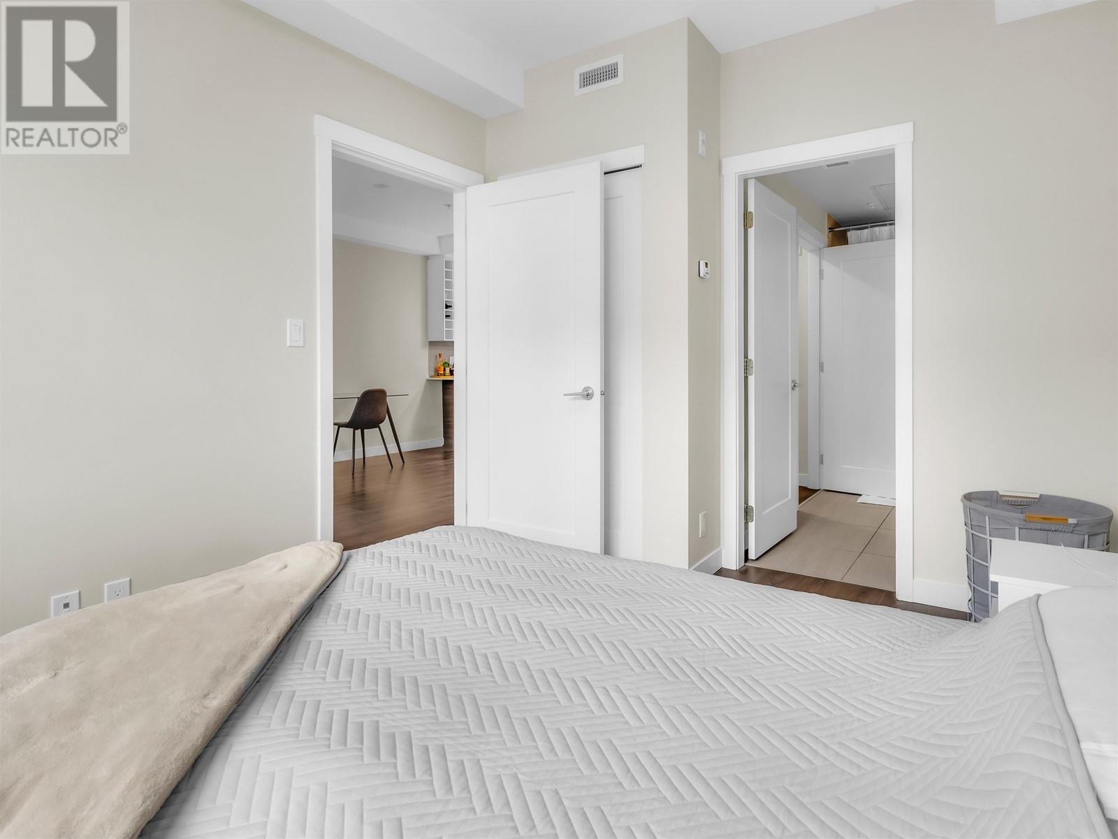 Listing Picture 15 of 28 : 206 23233 GILLEY ROAD, Richmond / 烈治文 - 魯藝地產 Yvonne Lu Group - MLS Medallion Club Member