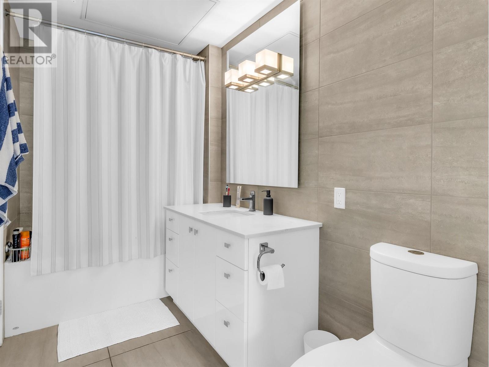 Listing Picture 17 of 28 : 206 23233 GILLEY ROAD, Richmond / 烈治文 - 魯藝地產 Yvonne Lu Group - MLS Medallion Club Member