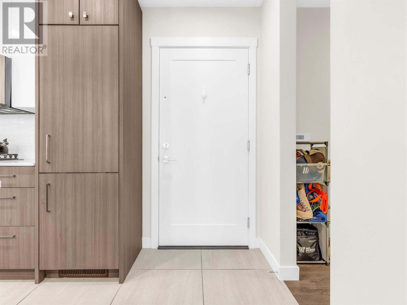 Listing Picture 19 of 28 : 206 23233 GILLEY ROAD, Richmond / 烈治文 - 魯藝地產 Yvonne Lu Group - MLS Medallion Club Member