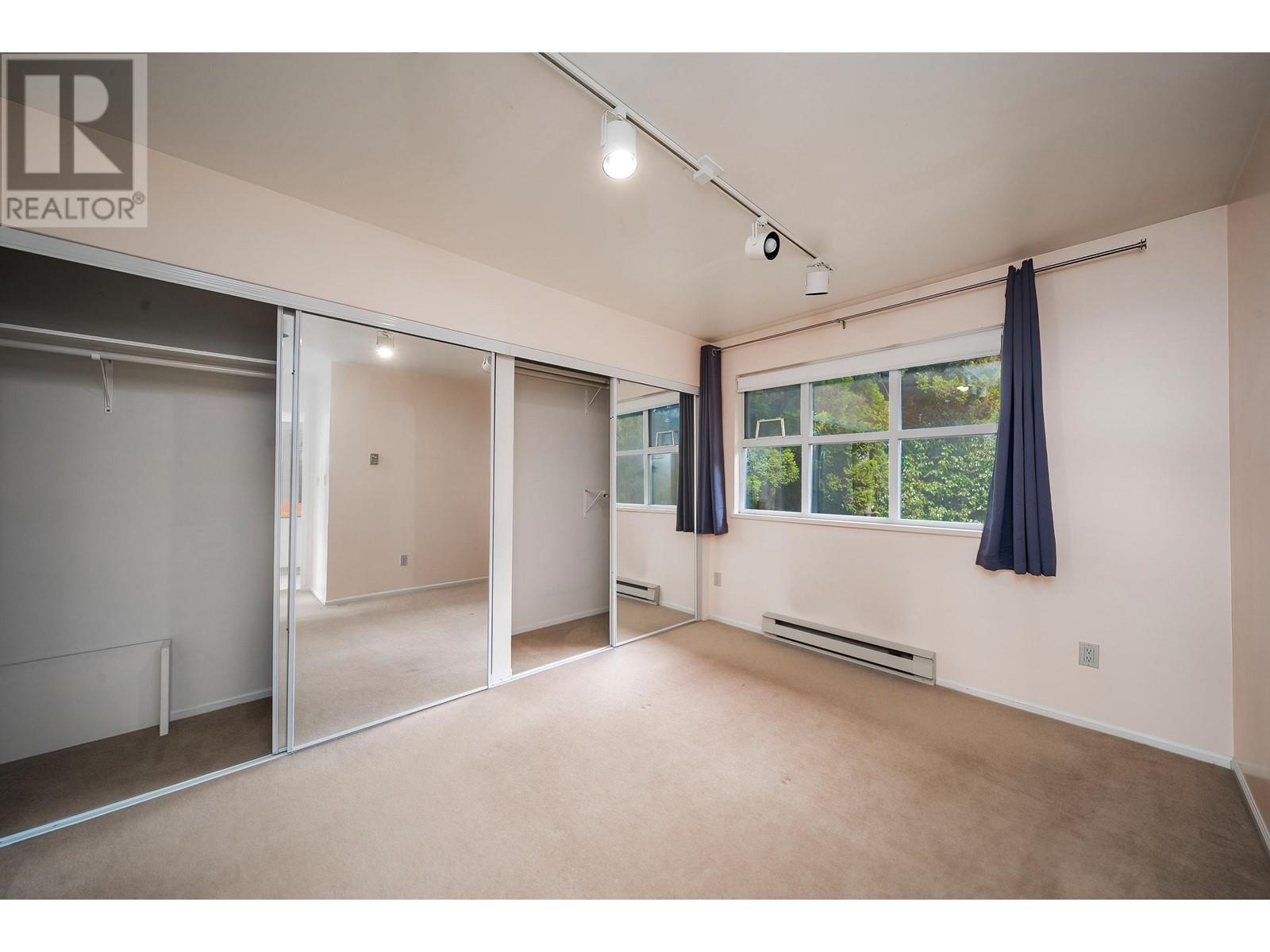 8076 Gray Avenue, Burnaby, British Columbia  V5J 4A1 - Photo 19 - R2964408