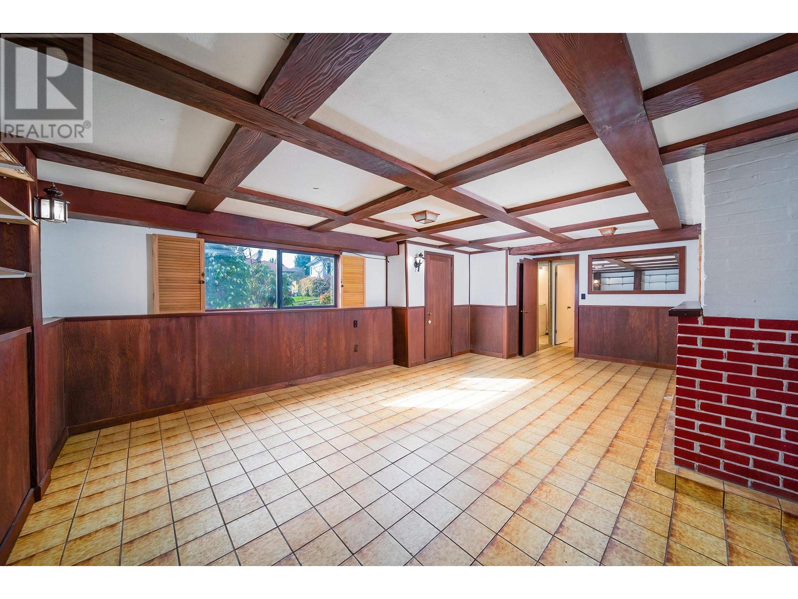 8076 Gray Avenue, Burnaby, British Columbia  V5J 4A1 - Photo 23 - R2964408