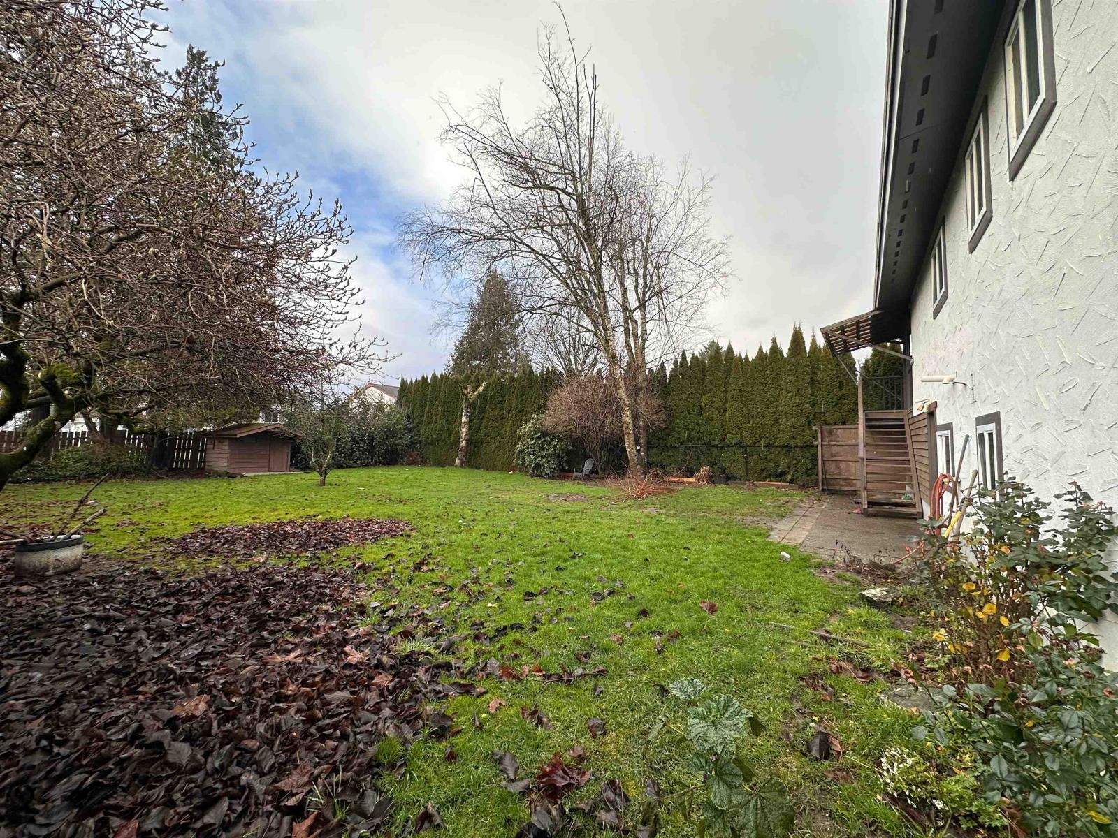 Property at 9543 PAULA CRESCENT image 3