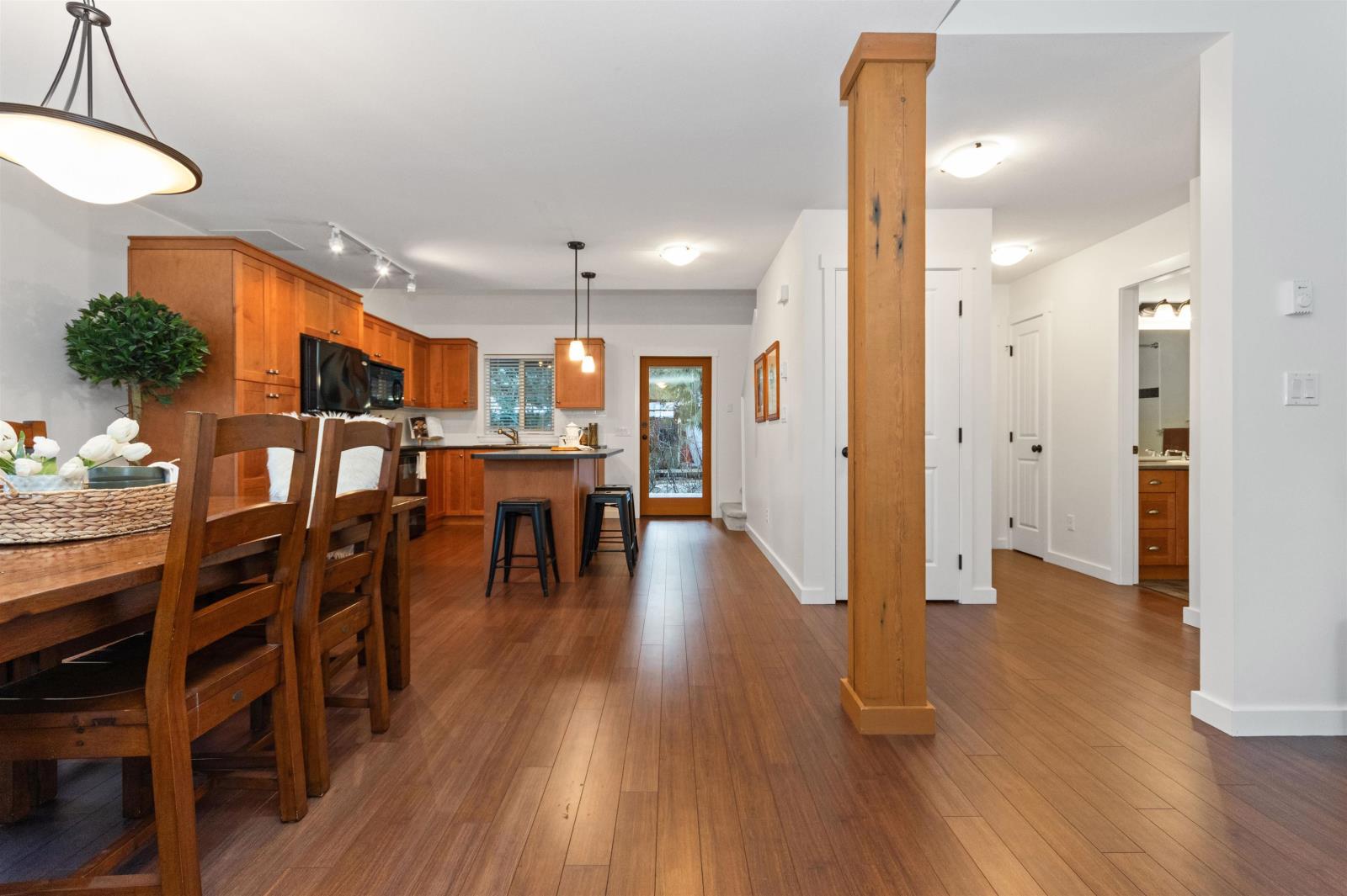 43610 Cotton Tail Crossing, Cultus Lake South, Lindell Beach, British Columbia V2R 0E1 - Photo 4 - R2964206