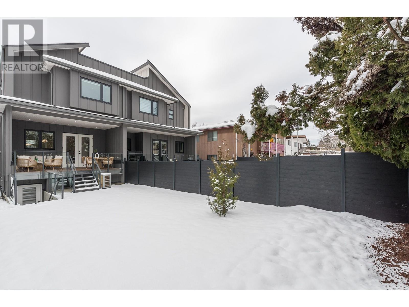 Listing Picture 22 of 25 : 3143 E 62ND AVENUE, Vancouver / 溫哥華 - 魯藝地產 Yvonne Lu Group - MLS Medallion Club Member