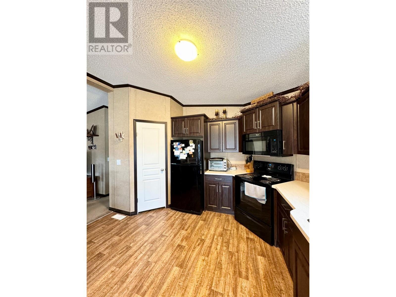 2581 Spring Bank Avenue, Merritt, British Columbia  V1K 1S1 - Photo 5 - 10334720