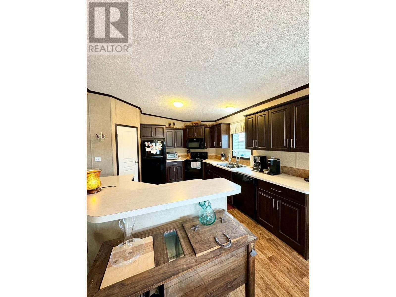2581 Spring Bank Avenue, Merritt, British Columbia  V1K 1S1 - Photo 6 - 10334720