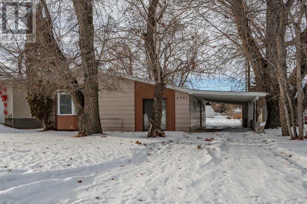 4961 49 Street, sedgewick, Alberta