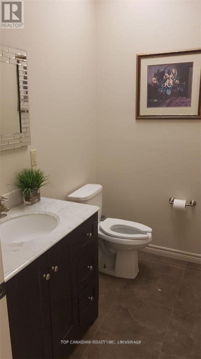 15 - 9555 Yonge Street, Richmond Hill, Ontario  L4C 9M5 - Photo 10 - N11961154