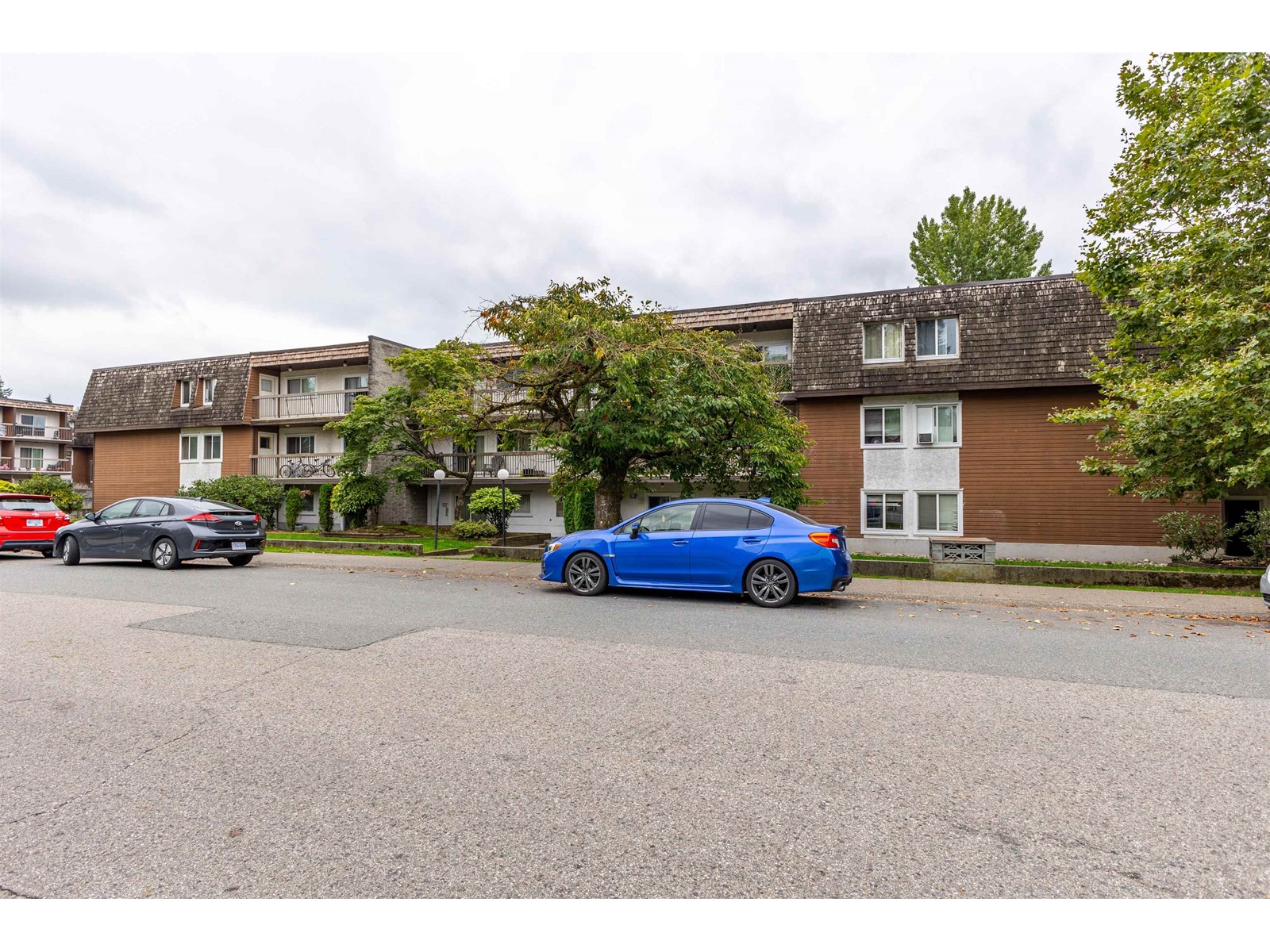 Property at 105 33850 FERN STREET image 1